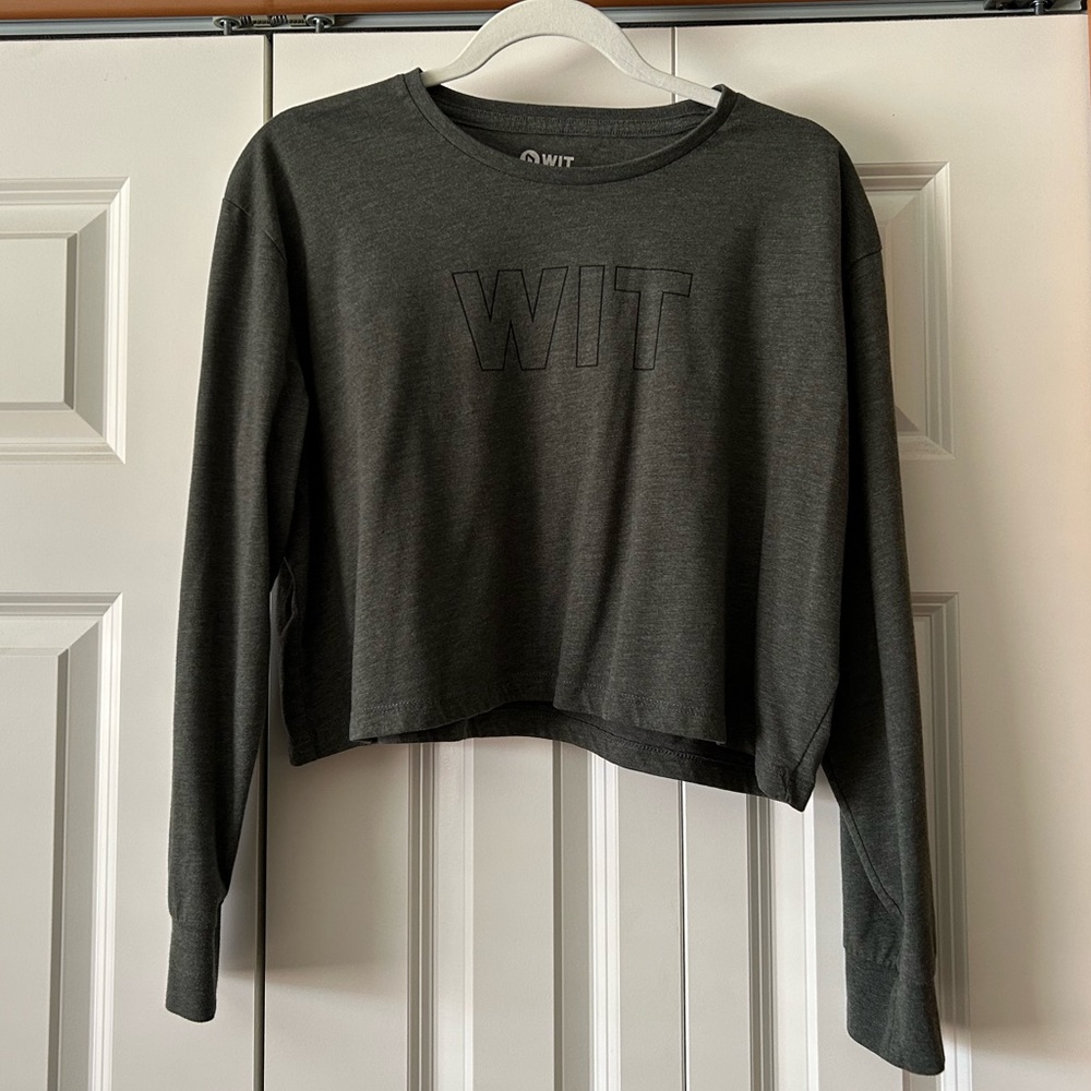 WIT fitness cropped long sleeve shirt